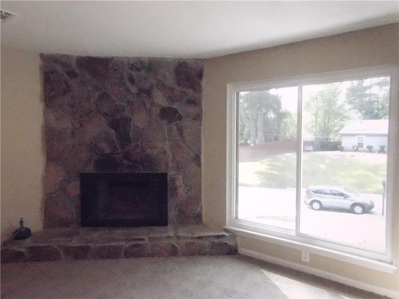 Image for property 8060 NORTHCREST Drive, Jonesboro, GA 30238