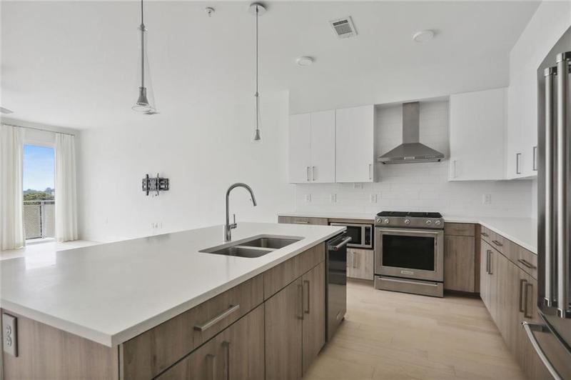 Image for property 775 Juniper Street 614, Atlanta, GA 30308