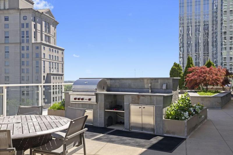 Image for property 3325 Piedmont Road 2203, Atlanta, GA 30305