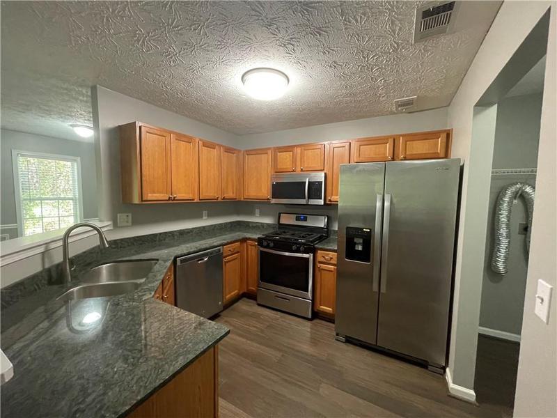 Image for property 2095 Manhattan Parkway, Decatur, GA 30035
