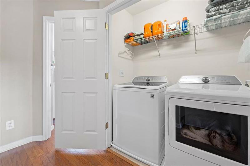 Image for property 3542 CHATTAHOOCHEE SUMMIT Lane, Atlanta, GA 30339