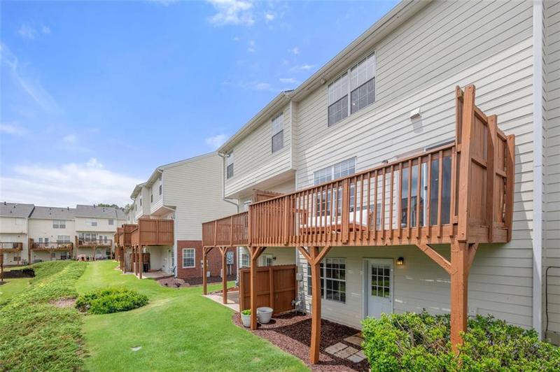 Image for property 3542 CHATTAHOOCHEE SUMMIT Lane, Atlanta, GA 30339