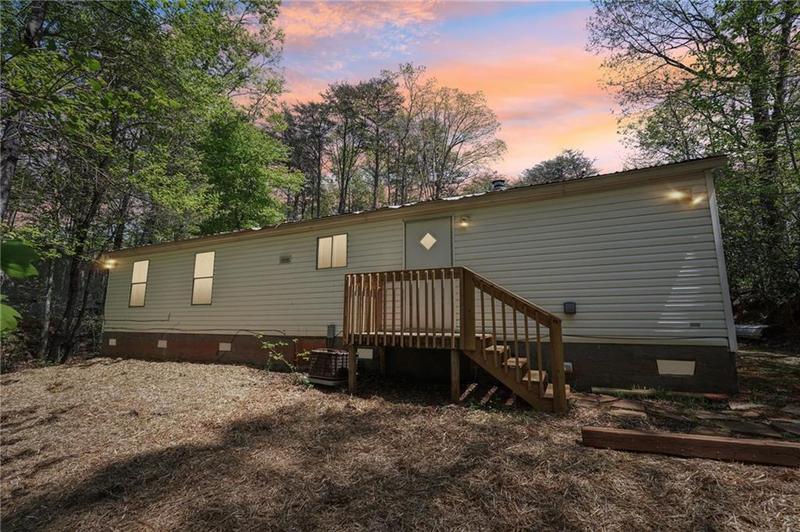 Image for property 135 April Trace, Dawsonville, GA 30534