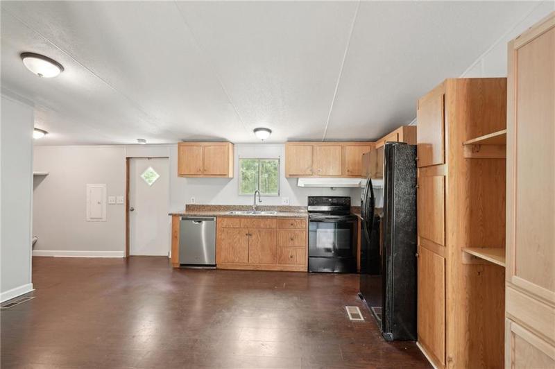 Image for property 135 April Trace, Dawsonville, GA 30534