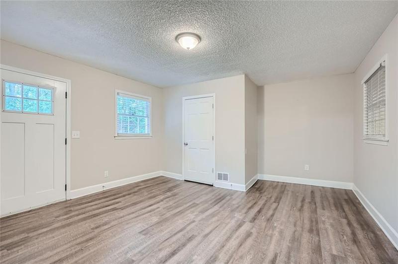 Image for property 443 Creekwood Pass, Dallas, GA 30157