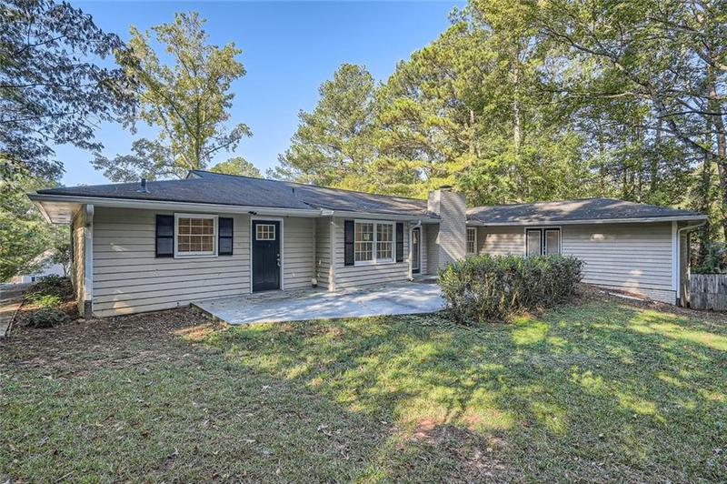 Image for property 443 Creekwood Pass, Dallas, GA 30157