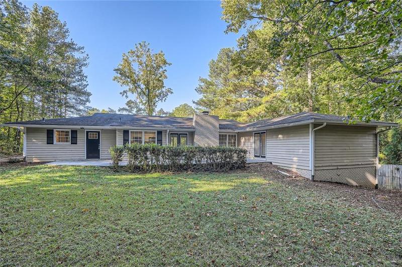 Image for property 443 Creekwood Pass, Dallas, GA 30157