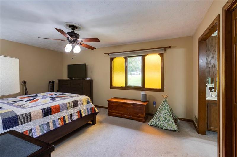 Image for property 2425 Maclaren Circle, Dunwoody, GA 30360