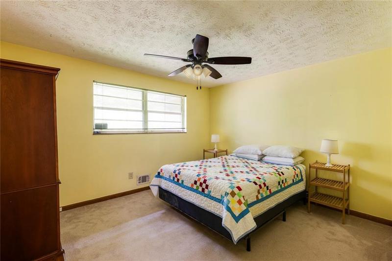 Image for property 2425 Maclaren Circle, Dunwoody, GA 30360