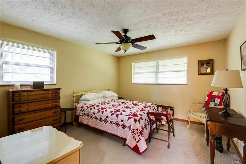 Image for property 2425 Maclaren Circle, Dunwoody, GA 30360