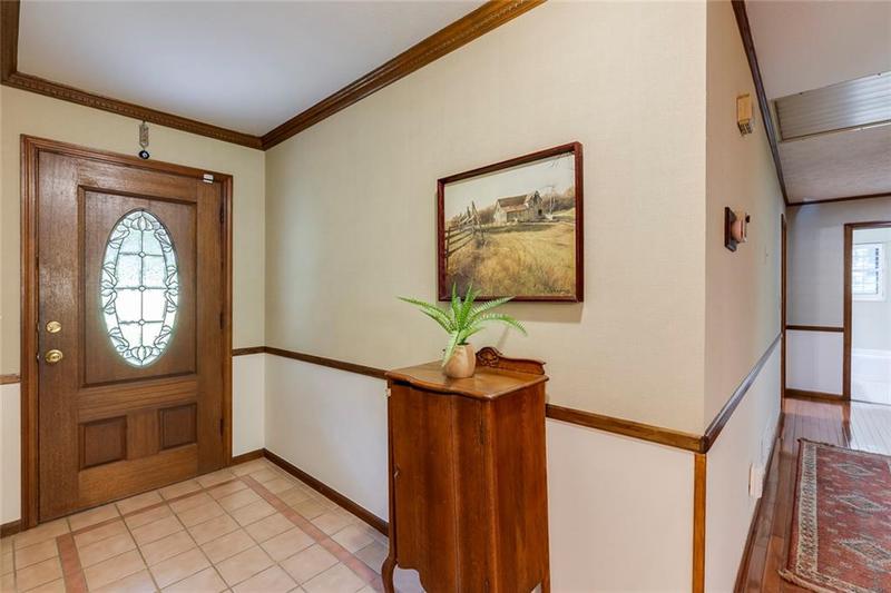 Image for property 2425 Maclaren Circle, Dunwoody, GA 30360