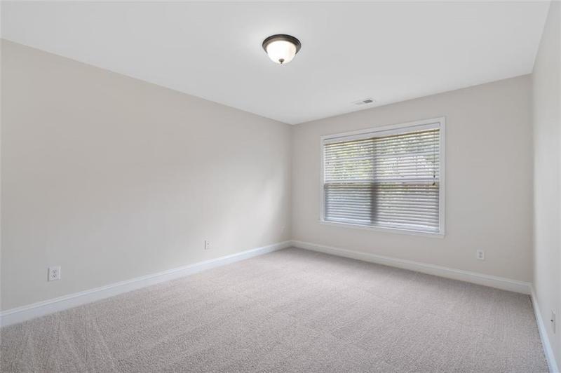 Image for property 812 Autry Oak Court, Alpharetta, GA 30022