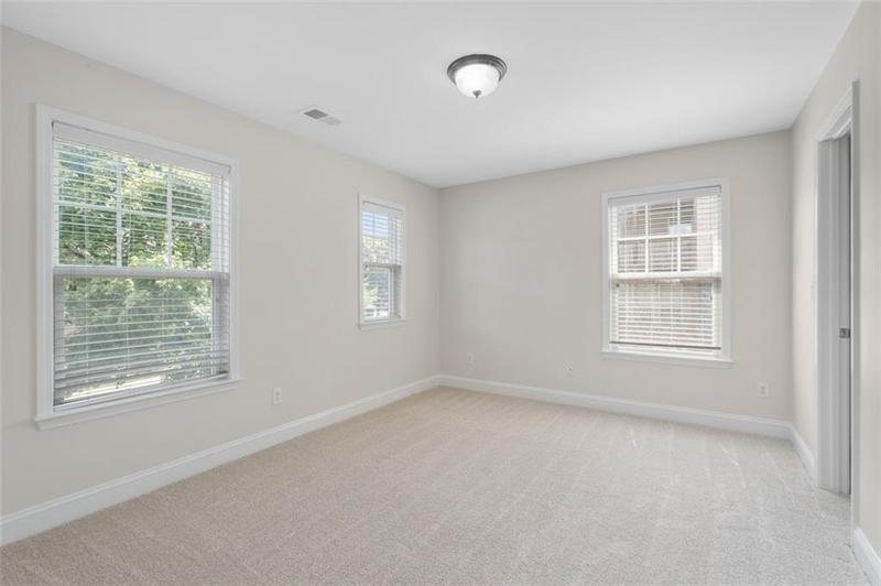 Image for property 812 Autry Oak Court, Alpharetta, GA 30022