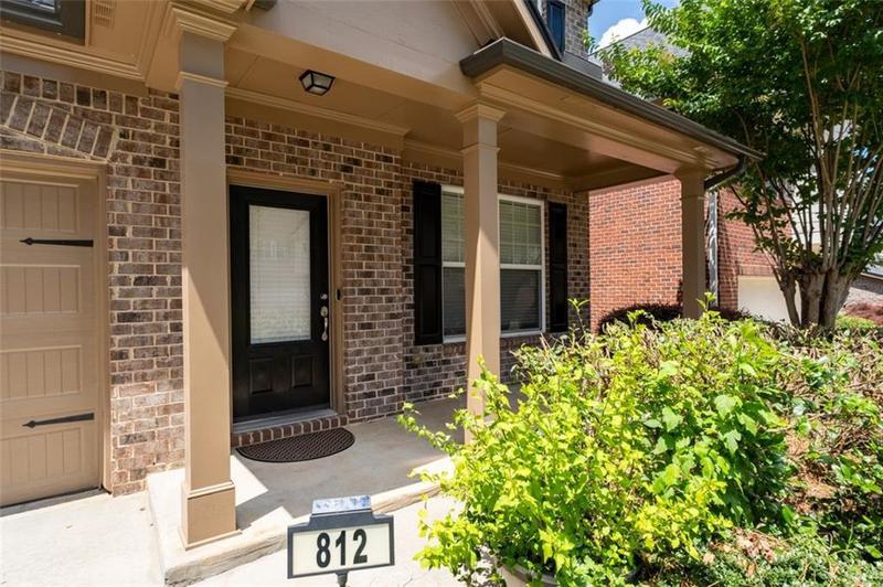 Image for property 812 Autry Oak Court, Alpharetta, GA 30022