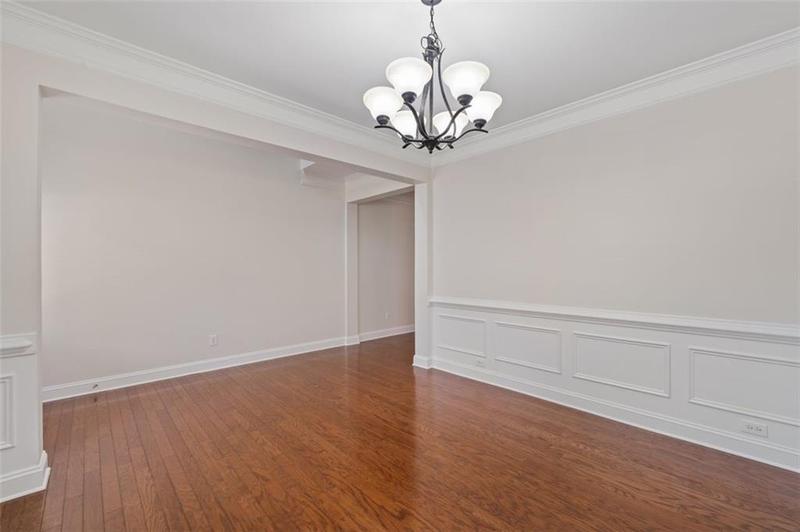 Image for property 812 Autry Oak Court, Alpharetta, GA 30022