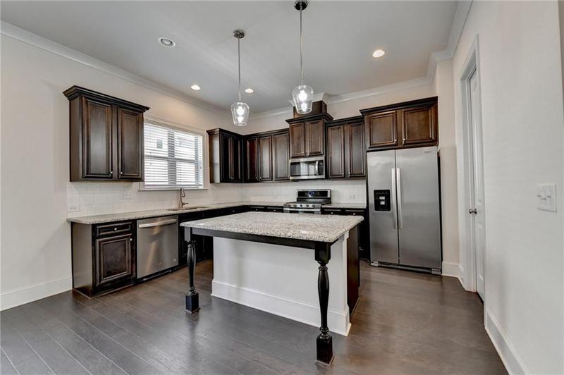 Image for property 614 Harrington Hills, Decatur, GA 30032