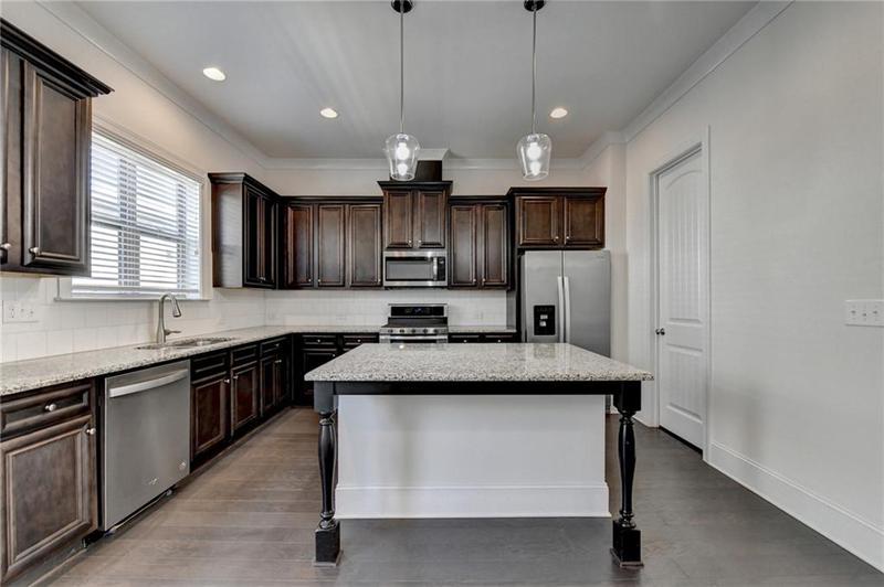 Image for property 614 Harrington Hills, Decatur, GA 30032