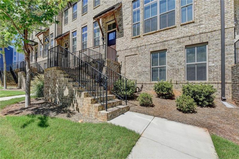 Image for property 614 Harrington Hills, Decatur, GA 30032