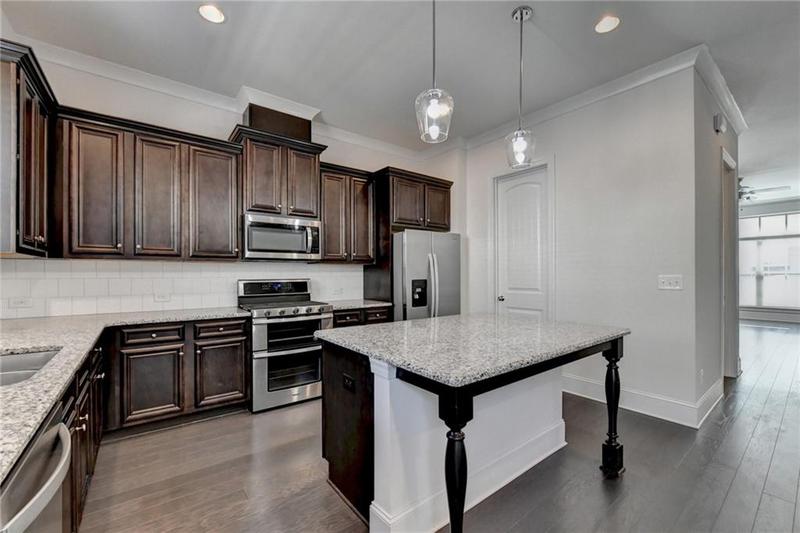 Image for property 614 Harrington Hills, Decatur, GA 30032