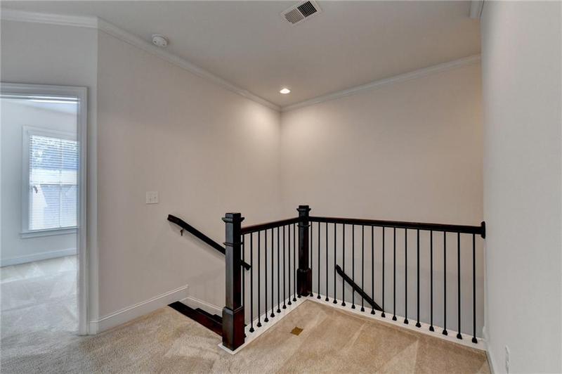 Image for property 614 Harrington Hills, Decatur, GA 30032