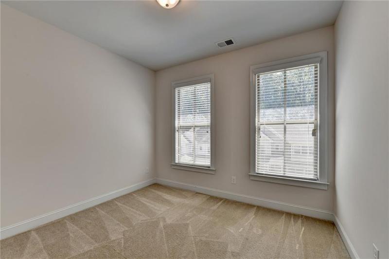 Image for property 614 Harrington Hills, Decatur, GA 30032