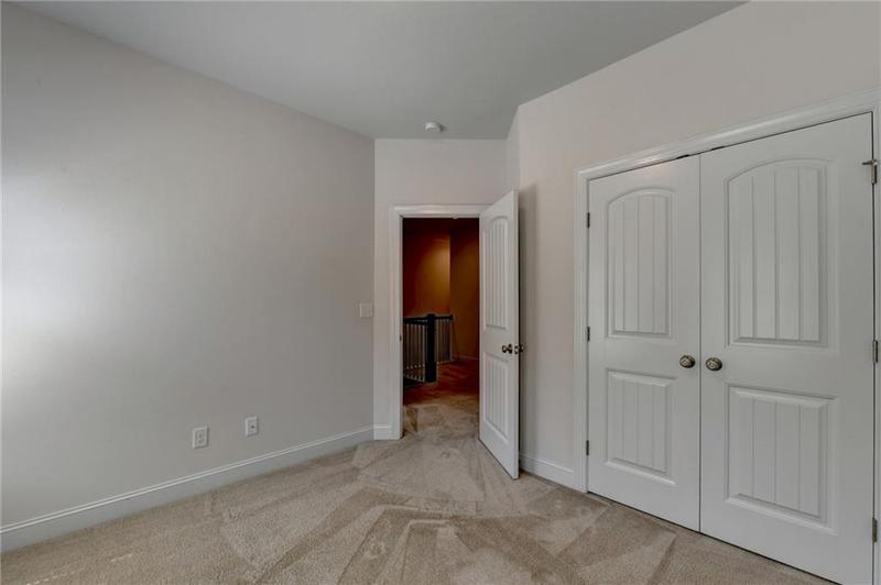 Image for property 614 Harrington Hills, Decatur, GA 30032