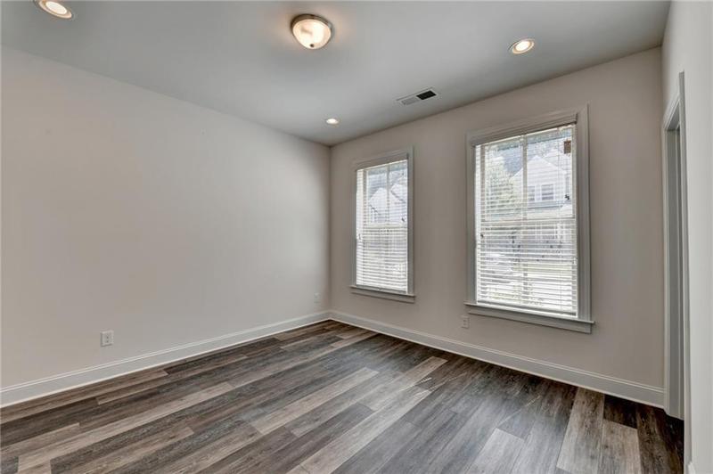 Image for property 614 Harrington Hills, Decatur, GA 30032