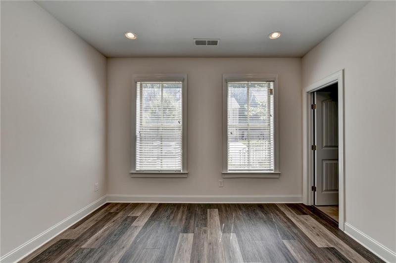 Image for property 614 Harrington Hills, Decatur, GA 30032