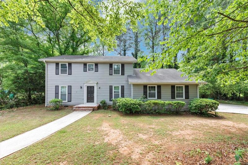 Image for property 4261 AUTUMN HILL Drive, Stone Mountain, GA 30083