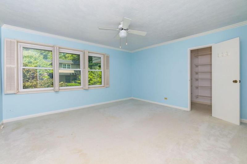 Image for property 301 Lakemoore Drive B, Atlanta, GA 30342