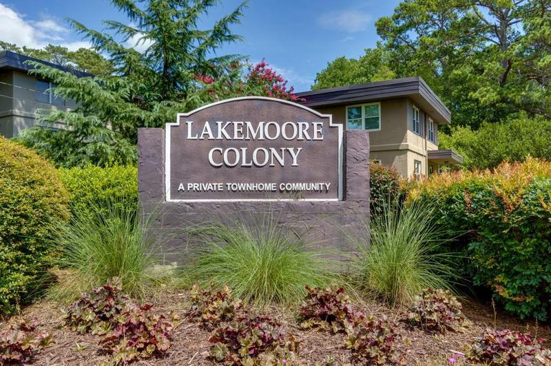 Image for property 301 Lakemoore Drive B, Atlanta, GA 30342