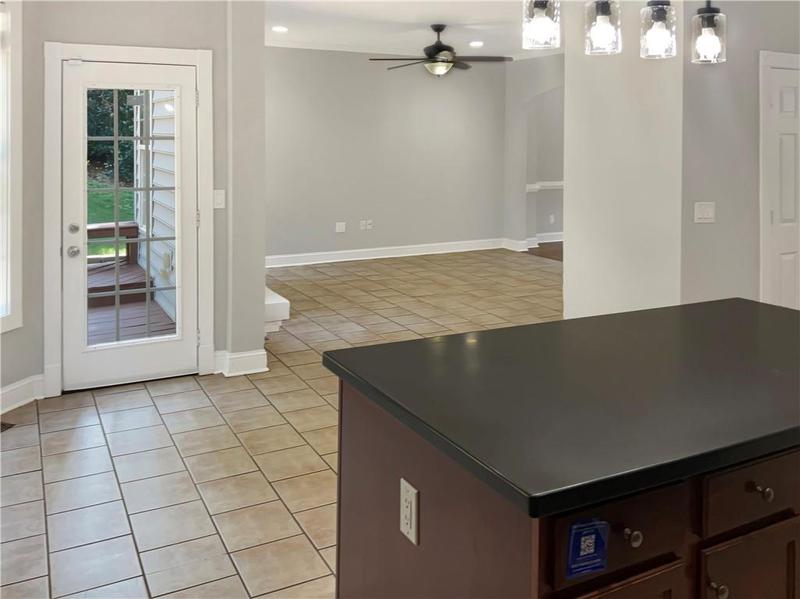Image for property 305 Crest Pointe, Bremen, GA 30110