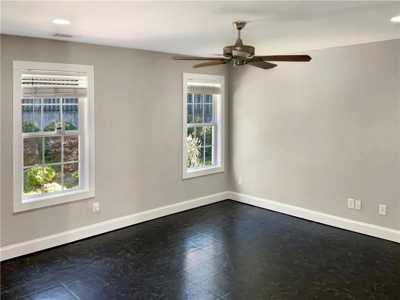 Image for property 305 Crest Pointe, Bremen, GA 30110