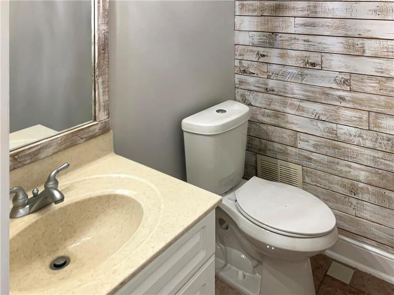 Image for property 305 Crest Pointe, Bremen, GA 30110