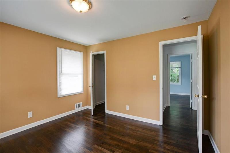Image for property 690 GREEN ACRES Road, Smyrna, GA 30080