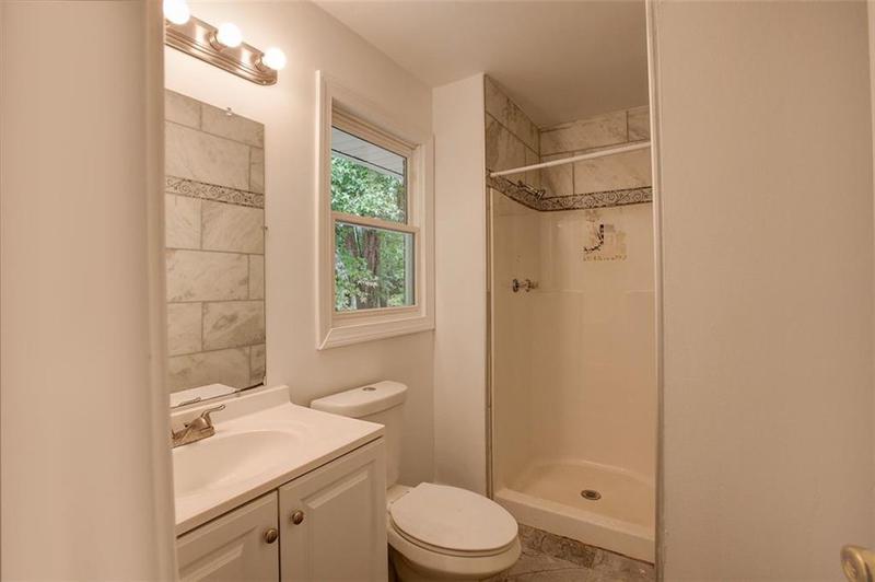 Image for property 690 GREEN ACRES Road, Smyrna, GA 30080