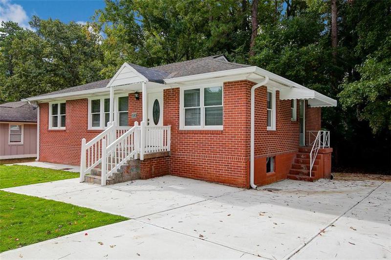Image for property 690 GREEN ACRES Road, Smyrna, GA 30080