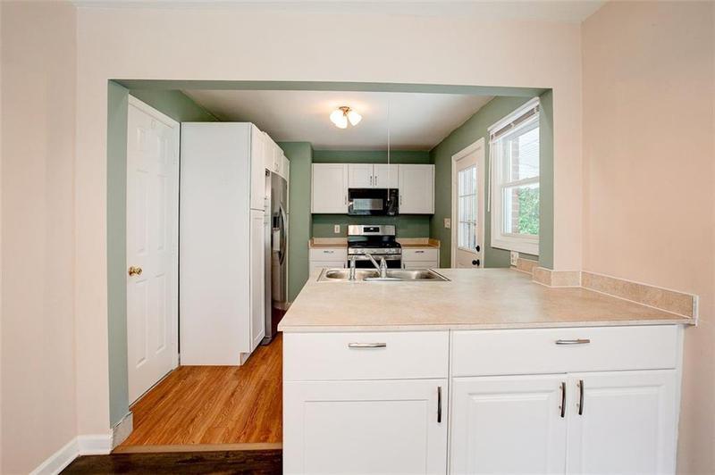 Image for property 690 GREEN ACRES Road, Smyrna, GA 30080