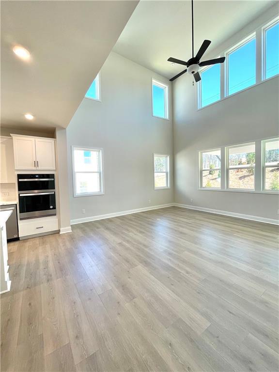 Image for property 735 Crossroad Court, Powder Springs, GA 30127