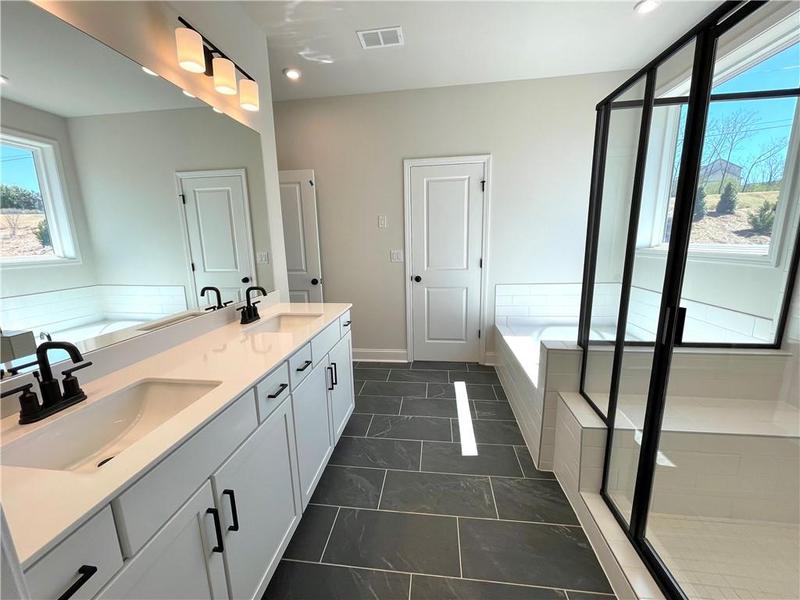 Image for property 735 Crossroad Court, Powder Springs, GA 30127