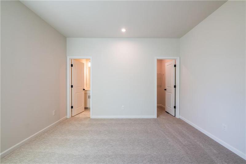 Image for property 735 Crossroad Court, Powder Springs, GA 30127