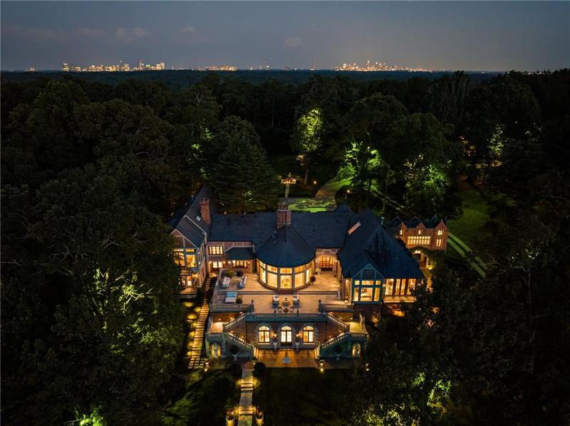 Image for property 4665 Riverview Road, Atlanta, GA 30327