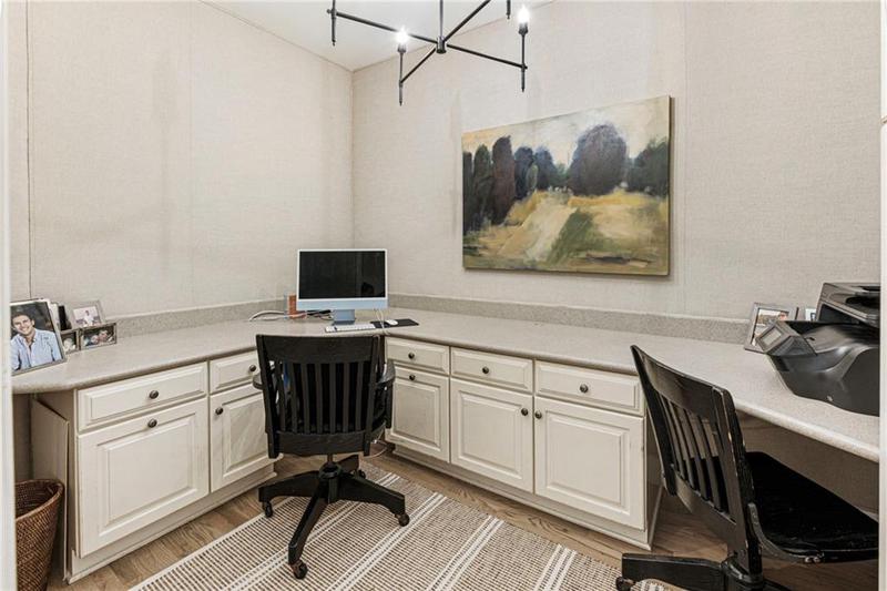 Image for property 140 Old Sandhurst Landing, Alpharetta, GA 30022