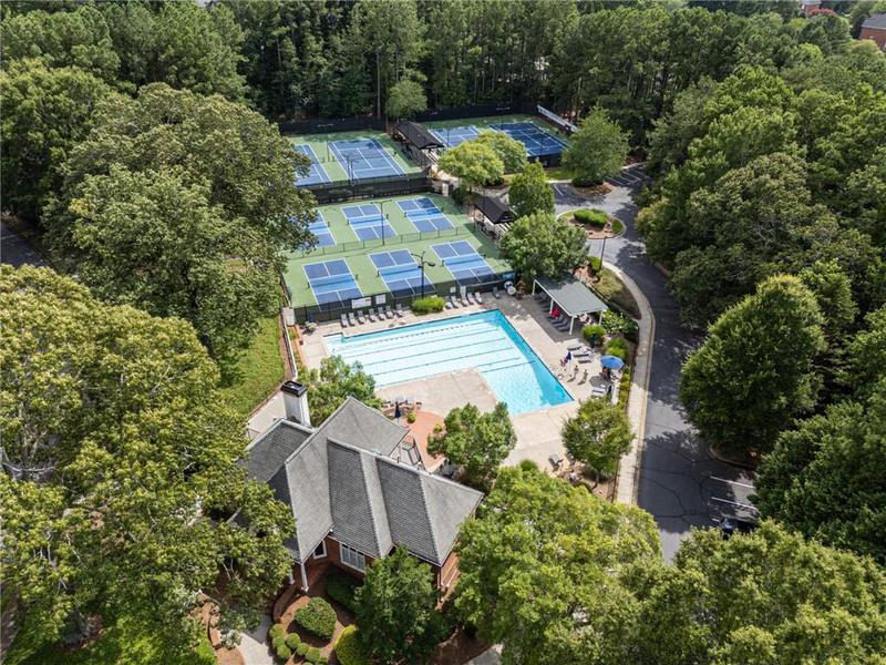 Image for property 140 Old Sandhurst Landing, Alpharetta, GA 30022