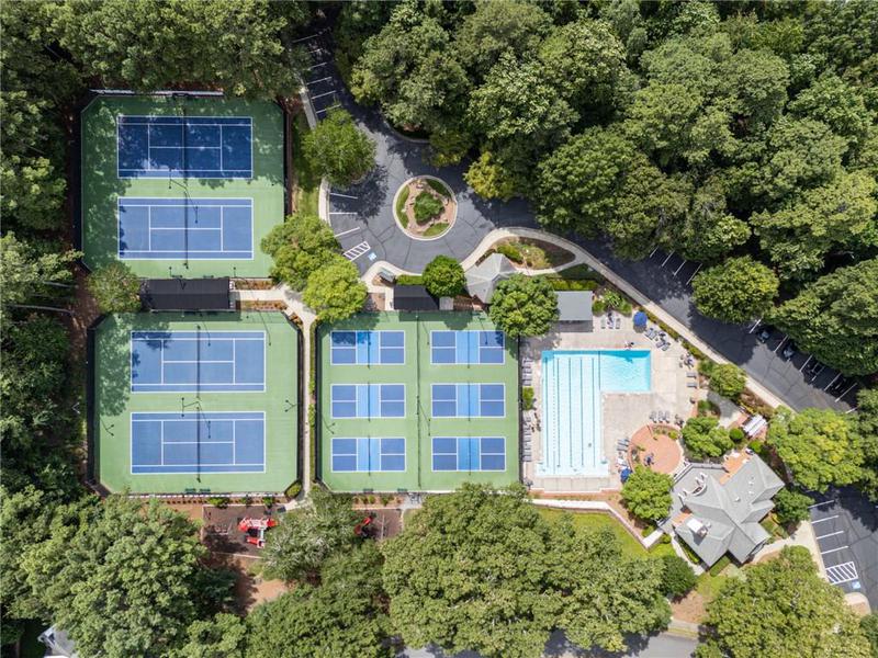 Image for property 140 Old Sandhurst Landing, Alpharetta, GA 30022