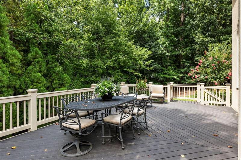 Image for property 140 Old Sandhurst Landing, Alpharetta, GA 30022