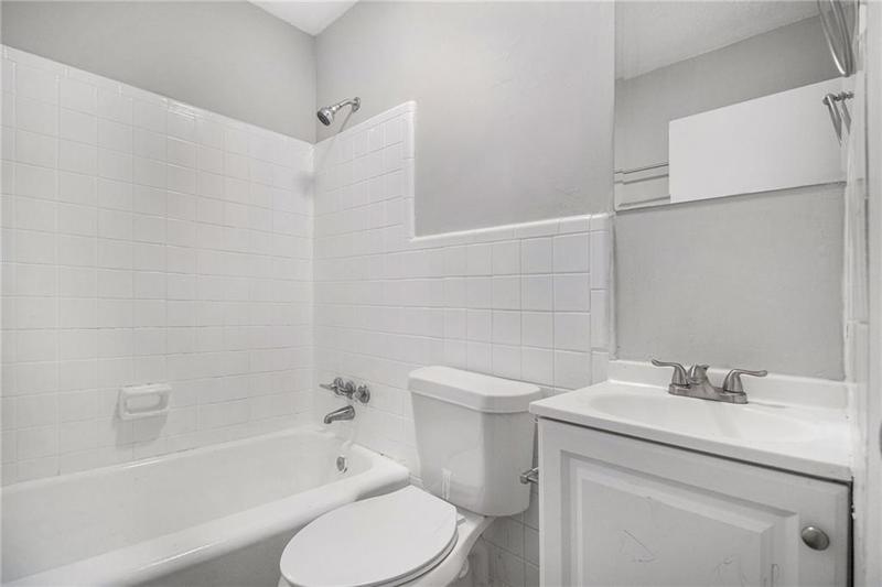 Image for property 844 PARKSTONE Drive, Stone Mountain, GA 30083