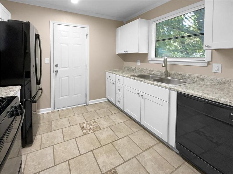 Image for property 125 Cainwood Court, Atlanta, GA 30349