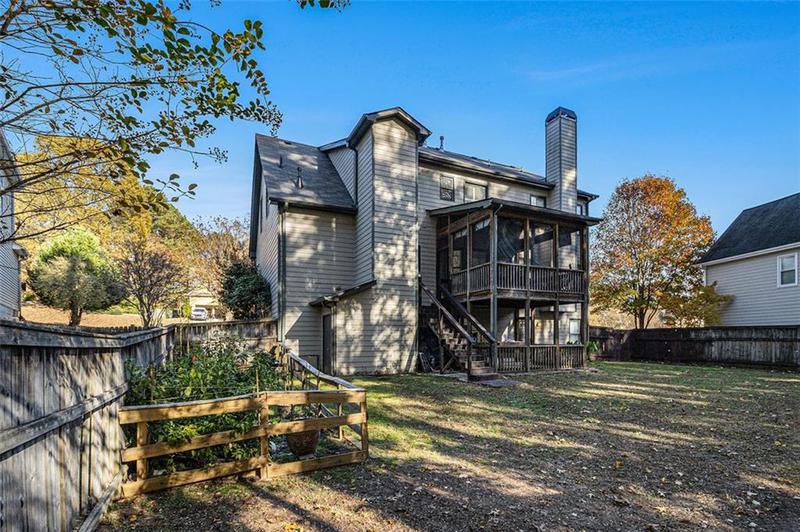 Image for property 1054 SUNNY FIELD Lane, Lawrenceville, GA 30043