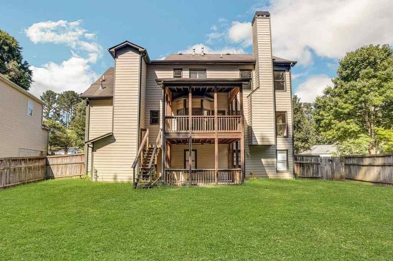 Image for property 1054 SUNNY FIELD Lane, Lawrenceville, GA 30043